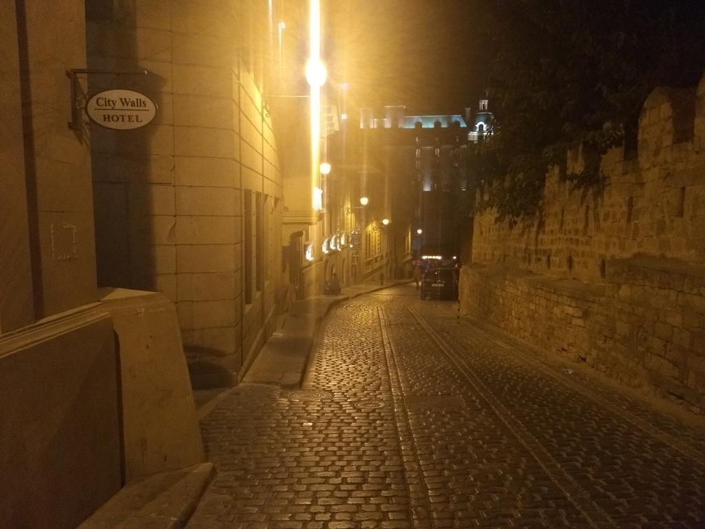 City Walls Hotel Баку Екстер'єр фото